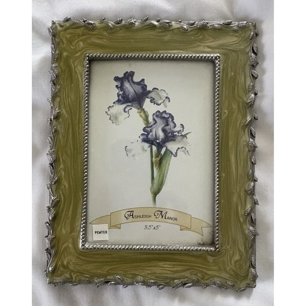 Ashleigh Manor Picture Frame Pearlized Green Enamel Pewter Trim Wisteria 3.5x5